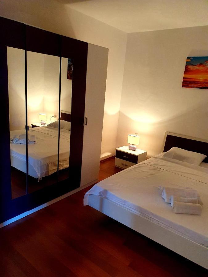 Apartmani Desnica Kruševo Exteriör bild