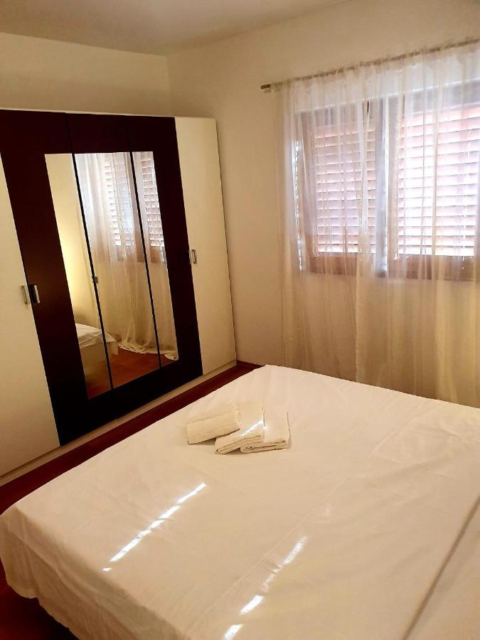 Apartmani Desnica Kruševo Exteriör bild