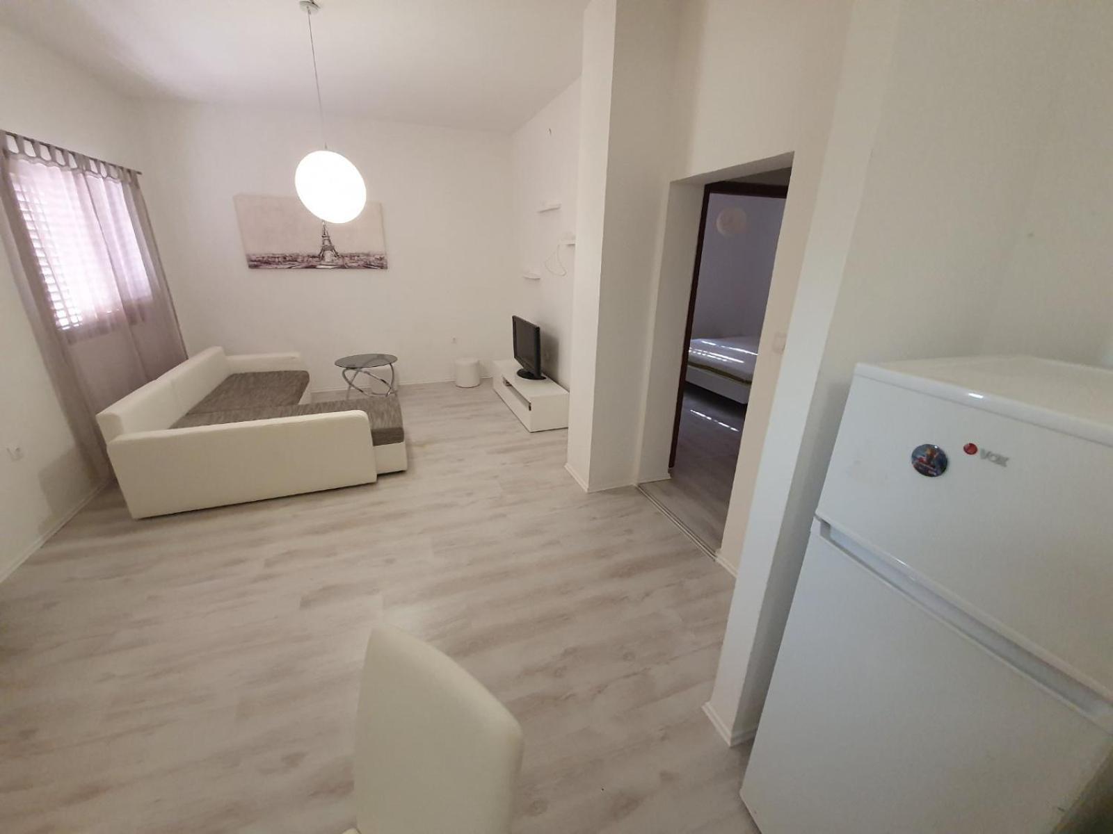 Apartmani Desnica Kruševo Exteriör bild