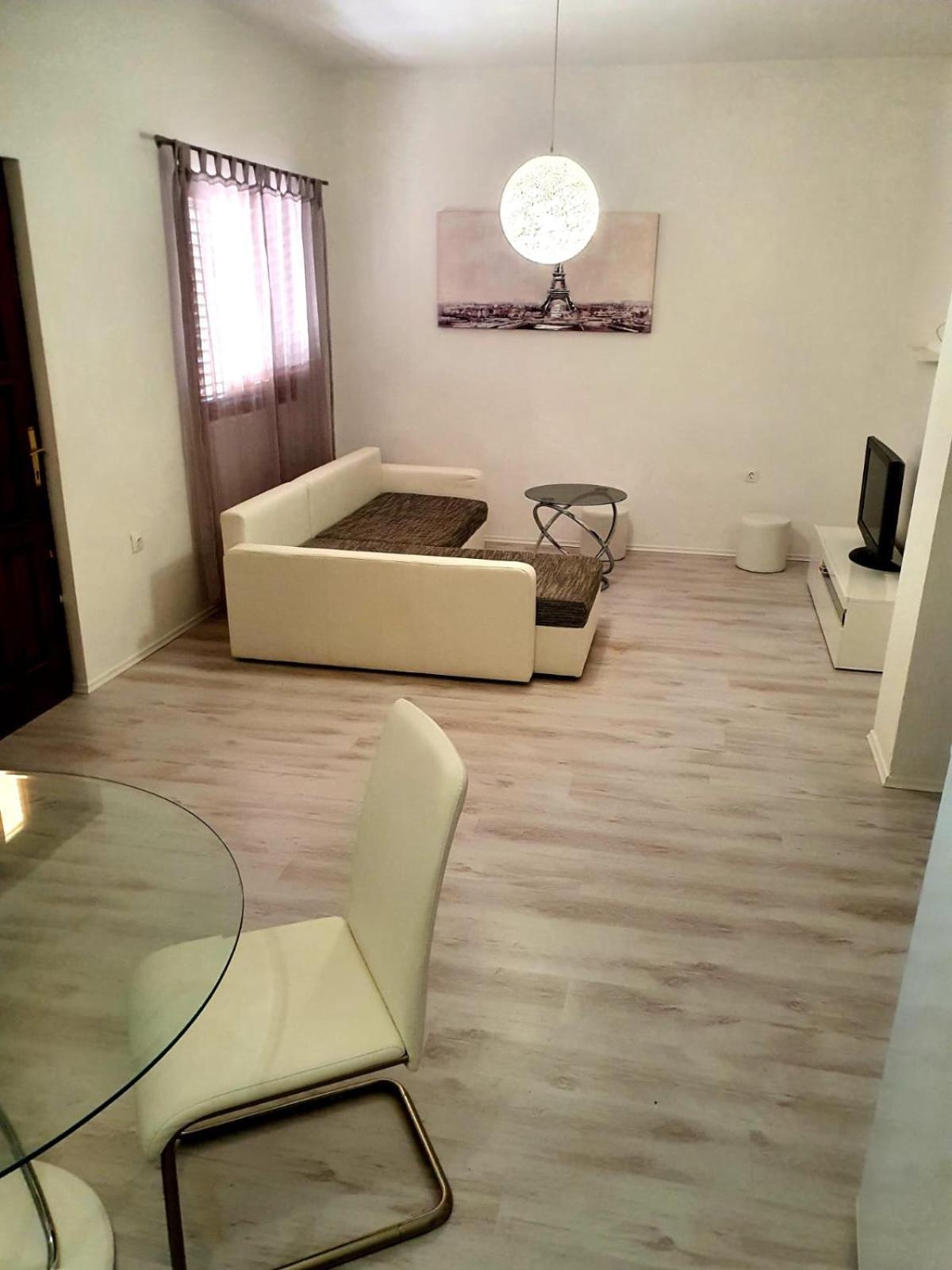 Apartmani Desnica Kruševo Exteriör bild
